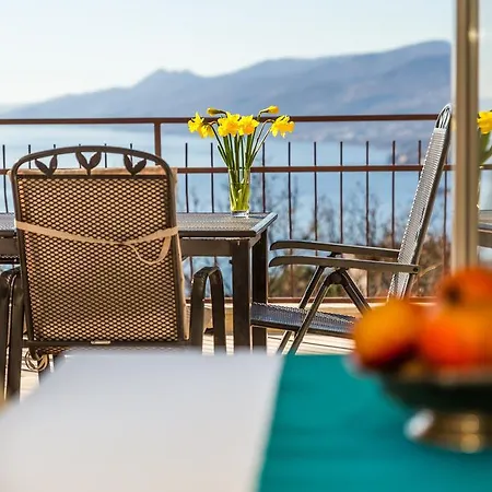 Frlan アパート *